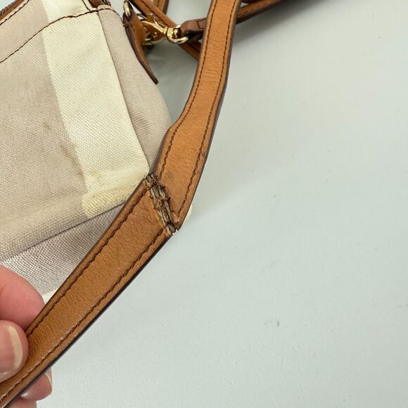 Fossil Sydney Crossbody Purse Bag Taupe And Cream Stripe Zip Closure Handbag - Picture 8 of 12